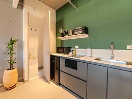 W Contemporary Loft w AC in Trendy Laureles