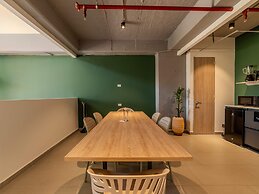 W Contemporary Loft w AC in Trendy Laureles