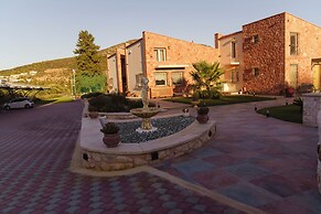 99 Luxury Exotic Villas