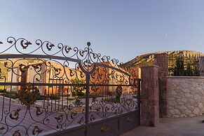 99 Luxury Exotic Villas