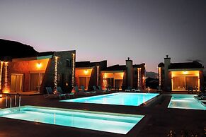99 Luxury Exotic Villas