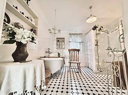 The Old Bakery in Historic Kangaroo Valley Village