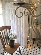 The Old Bakery in Historic Kangaroo Valley Village