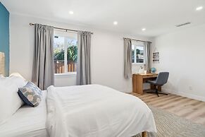 Cozy Home With Hot Tub Family-friendly Yard 5 Bedroom Home