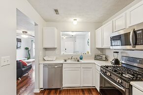 Cozy Coastal Retreat In The Heart Of Annapolis 3 Bedroom Townhouse