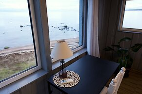 Vergi Harbor and Hotel Wirkes'