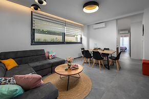 Lavender Luxury Apartment in Rhodes