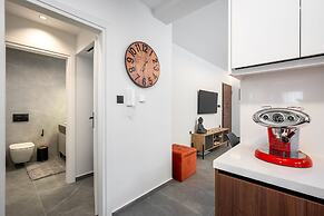 Lavender Luxury Apartment in Rhodes