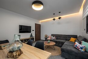 Lavender Luxury Apartment in Rhodes