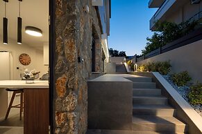 Lavender Luxury Apartment in Rhodes