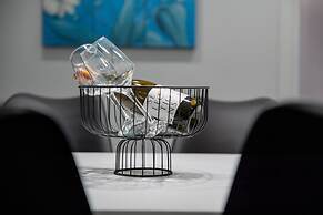 Lavender Luxury Apartment in Rhodes