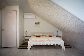 Klaara-Manni Holiday Center