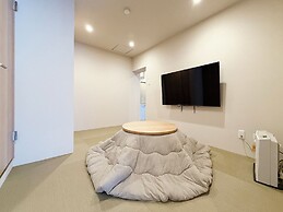 Celine Kanayama 501