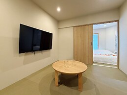 Celine Kanayama 501