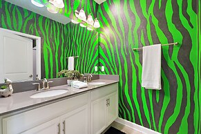 Wonderland Sleeps 14 Free Waterparks and South Facing Pool