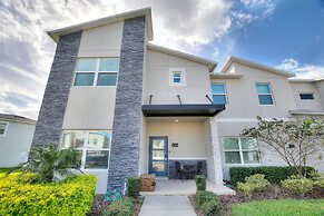 Wonderland Sleeps 14 Free Waterparks and South Facing Pool