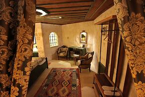 Georgios Cave Suites