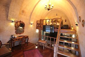 Georgios Cave Suites