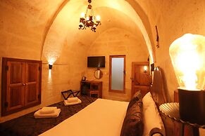 Georgios Cave Suites