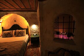 Georgios Cave Suites