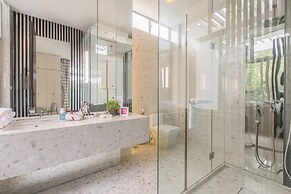 Diamond beach OceanView Villa