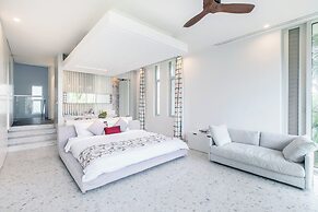 Diamond beach OceanView Villa