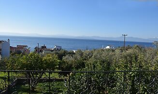 Maria s Sea View House