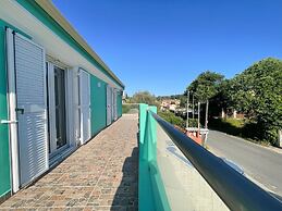 Magellanos Mint House- Kinopiastes