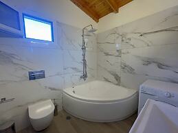 Magellanos Mint House- Kinopiastes