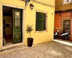 Kukuvayia s Nest-centre Old Town Corfu