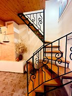 Kansoneta-traditional Mansion in Gastouri Village