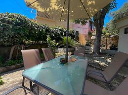 Kansoneta-traditional Mansion in Gastouri Village