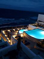 Aelia Luxury Suites Thalassa