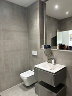 Breathtaking 4 Bedroom Townhouse In Central Murrayfield Location, Free