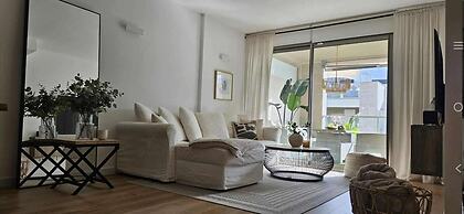 2 Bedrooms - Private Rooftop and Pool - Parking