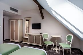 Hotel Leul de Aur