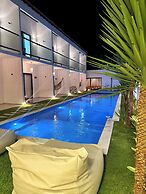 Yahweh Hotel