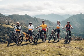 el gato gordo riders house