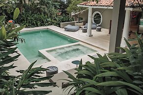 EP Casa Uribe Architecture Art & Nature