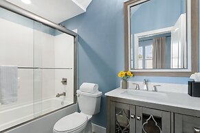 Miramar Beach Jewel Ultimate Group Retreat 5 King Bedrooms Pool Backya