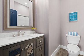 Miramar Beach Jewel Ultimate Group Retreat 5 King Bedrooms Pool Backya