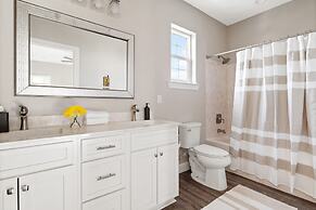 Miramar Dream House Fully Stocked Home w Pool Hot Tub Near Beach