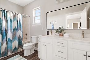 Miramar Dream House Fully Stocked Home w Pool Hot Tub Near Beach