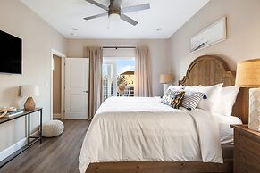 Miramar Dream House Fully Stocked Home w Pool Hot Tub Near Beach