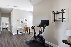 Miramar Dream House Fully Stocked Home w Pool Hot Tub Near Beach