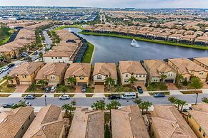 Twice-as-nice Resort Home Near Disney Pool and Game Room 20 Guests