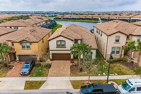 Twice-as-nice Resort Home Near Disney Pool and Game Room 20 Guests