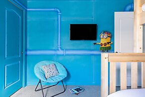 Twice-as-nice Resort Home Near Disney Pool and Game Room 20 Guests