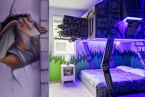 Coconut Breeze Resort Home Near Parks 25 Guests Located in Solara Reso