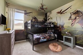 Coconut Breeze Resort Home Near Parks 25 Guests Located in Solara Reso